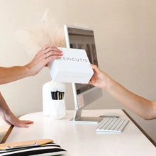 Load image into Gallery viewer, Luxury Skincare Set